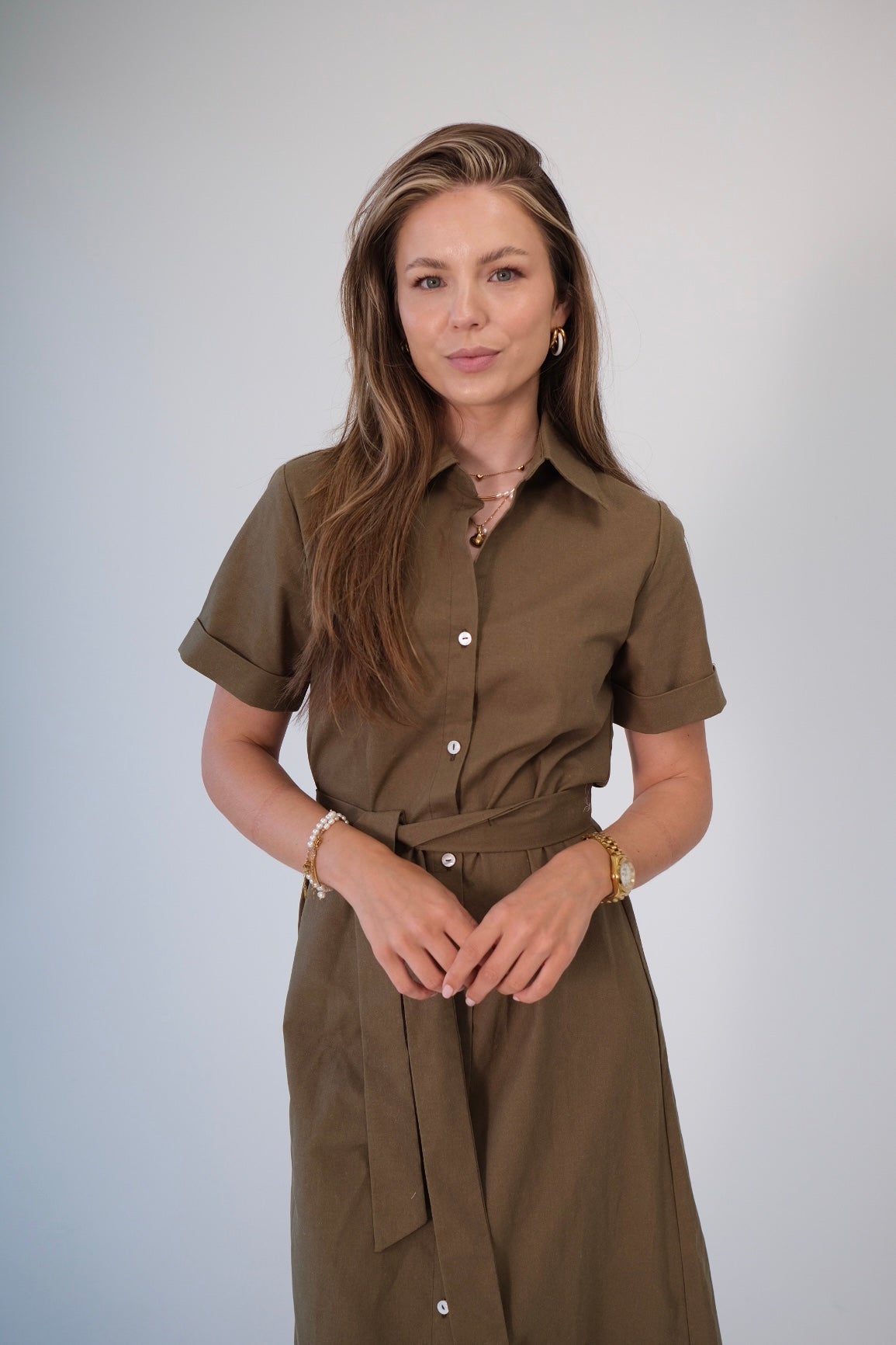 Kleid Midi Khaki mit Bindegürtel